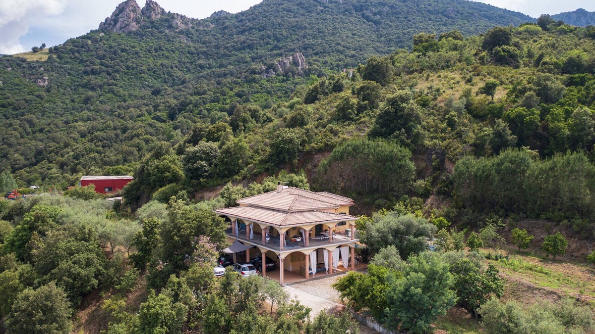 Cannonau di Sardegna Wine Area House | Vacation Home "Villa Pelau" with Mountain View, Private Terrace & A/C
