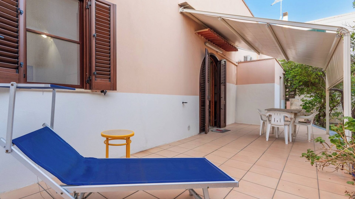 Alezio House | Vacation Home "Villa Stella" with Private Terraces & Private Garden