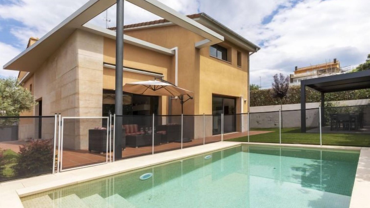 Olot House | Vacation home Volca by Interhome