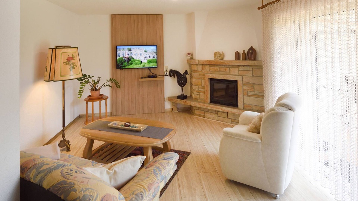 Bad Sassendorf Apartment | Vacation home with garden, terrace and fireplace