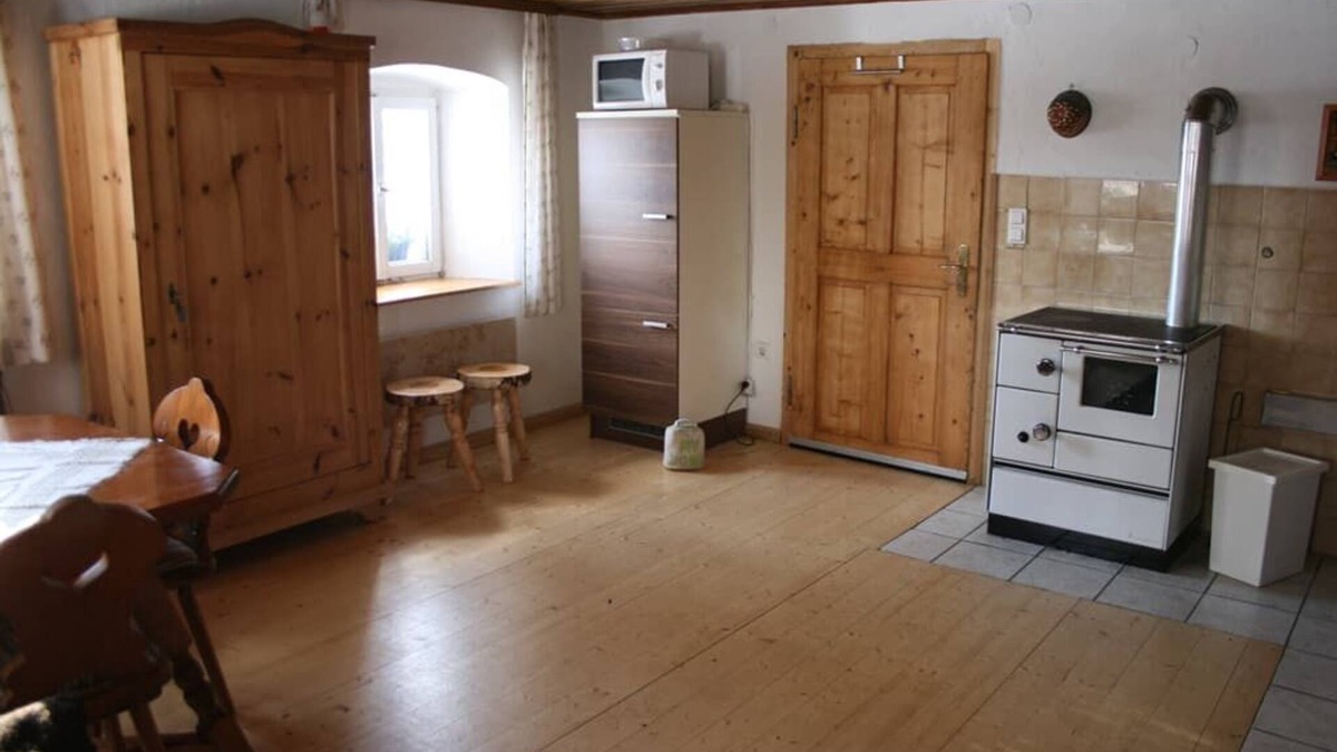Blaibach Apartment | Vacation home with 600sqm garden and three bedrooms for up to 7 people