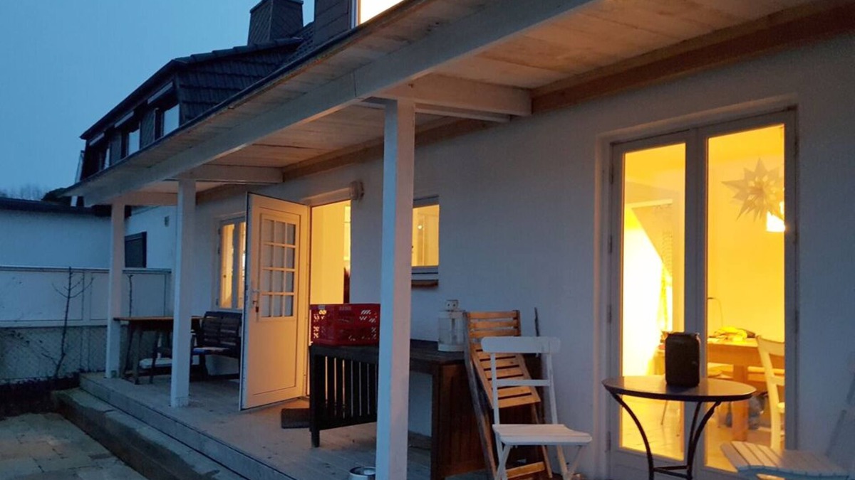 Heikendorf House | Vacation home with large garden on the beach of the Kiel Fjord