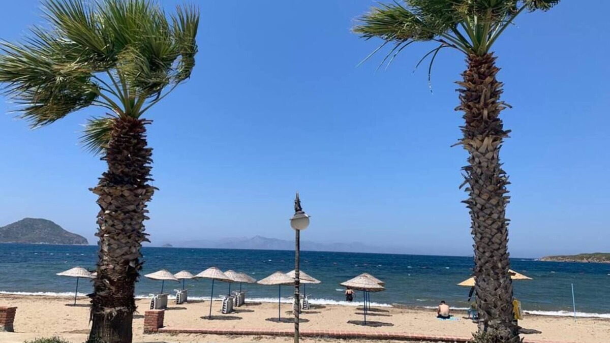 Kadıkale Condo | Vacation Home with Pool by the Sea, Newly Renovated
