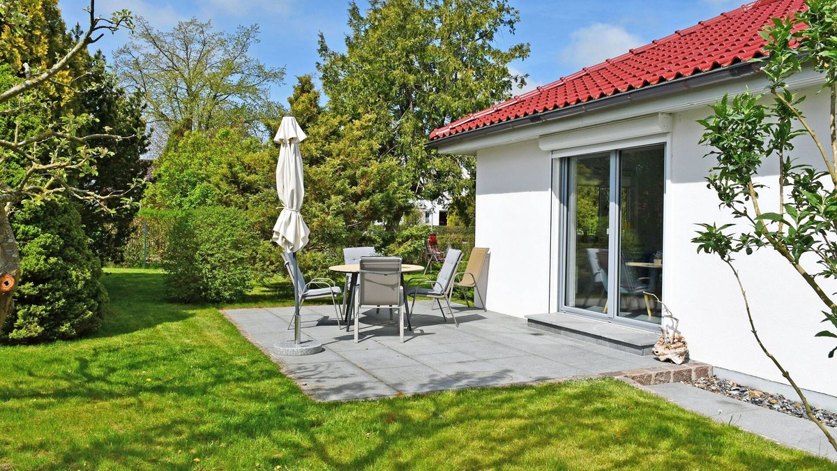 Thesenvitz Apartment | Vacation home with sauna and terrace in the center of Rügen