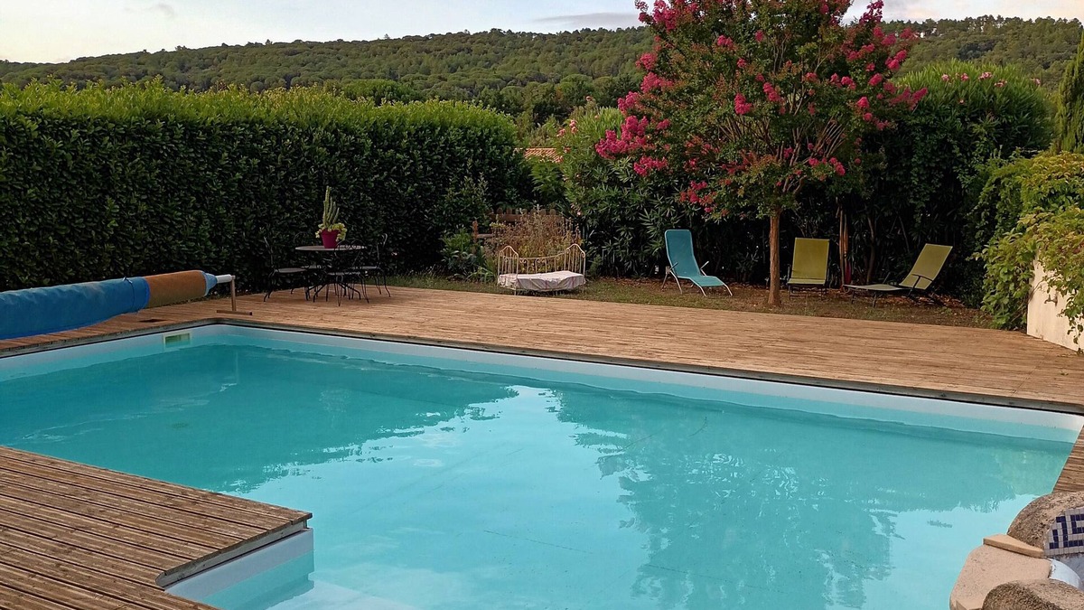 Palaja House | Vacation home with swimming pool in the heart of a pine forest