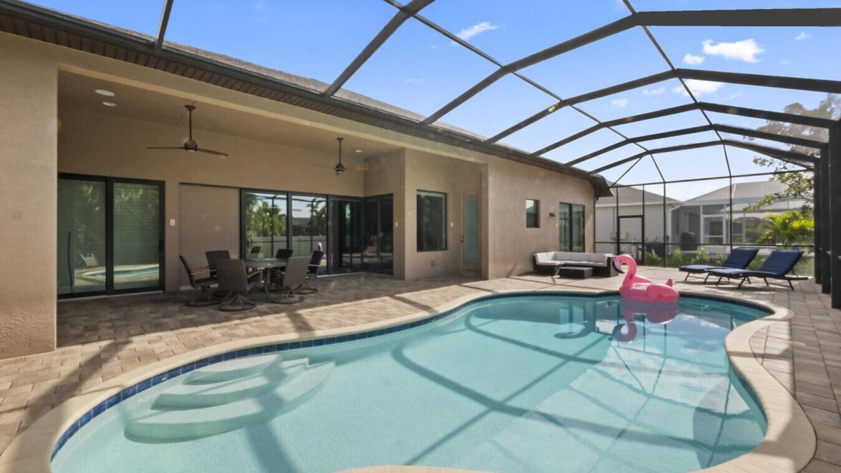 Pelican Villa | Vacation Home with Heated Pool 3 Bedrooms, 2 Bath