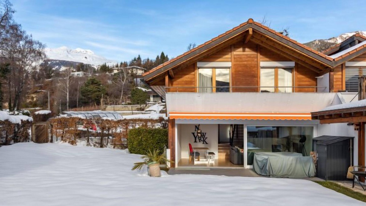 Chandolin-près-Savièse House | Vacation home Zermatt World Central Lodge in Savièse - 6 persons, 4 bedrooms