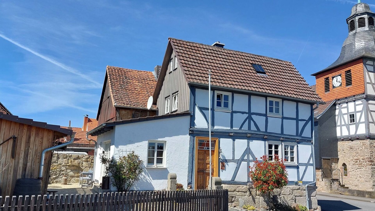 Hitzerode House | Vacation in a monument; Relax in the Geo-Naturpark Frau-Holle-Land, 4 DTV *