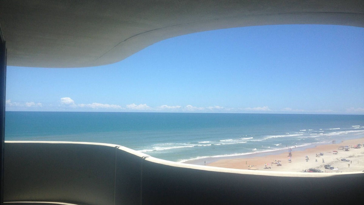 Daytona Beach Condo | Vacation in Paradise - Modern, Luxurious Oceanfront Condo on Daytona Beach