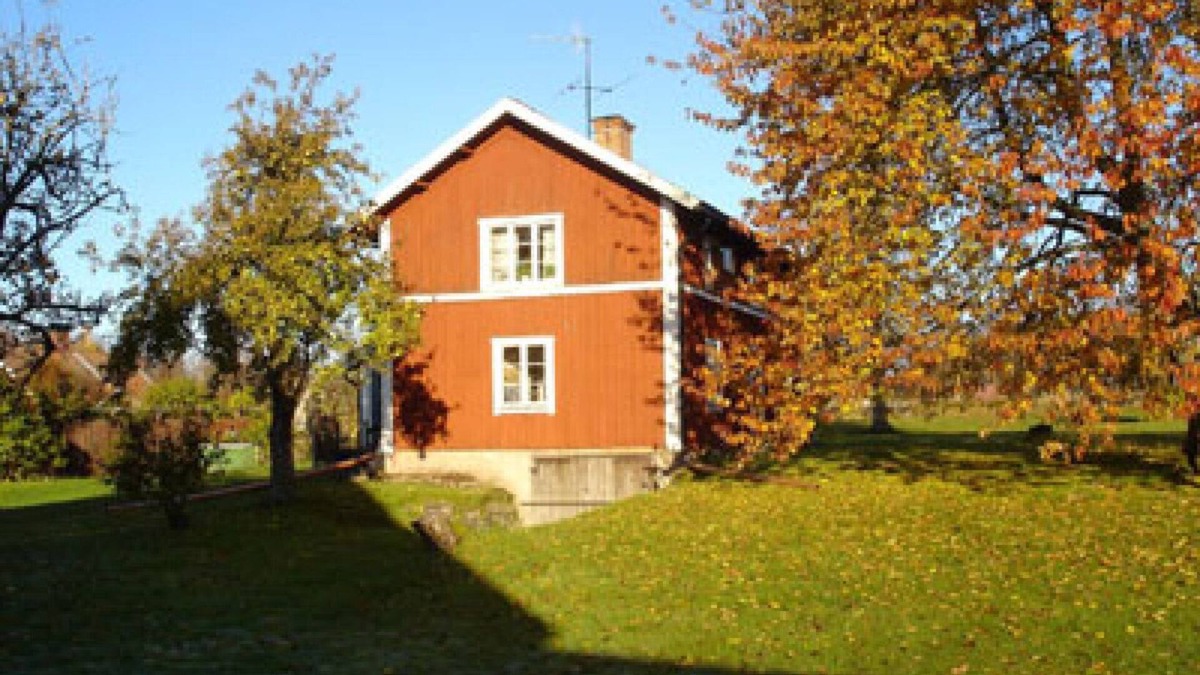 Tived House | Vacation in the country with your own boat