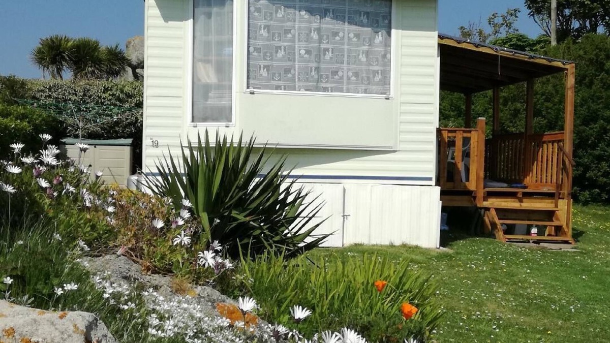 Kerlouet House | Vacation mobile home in a 3 * campsite guaranteed peace and relaxation