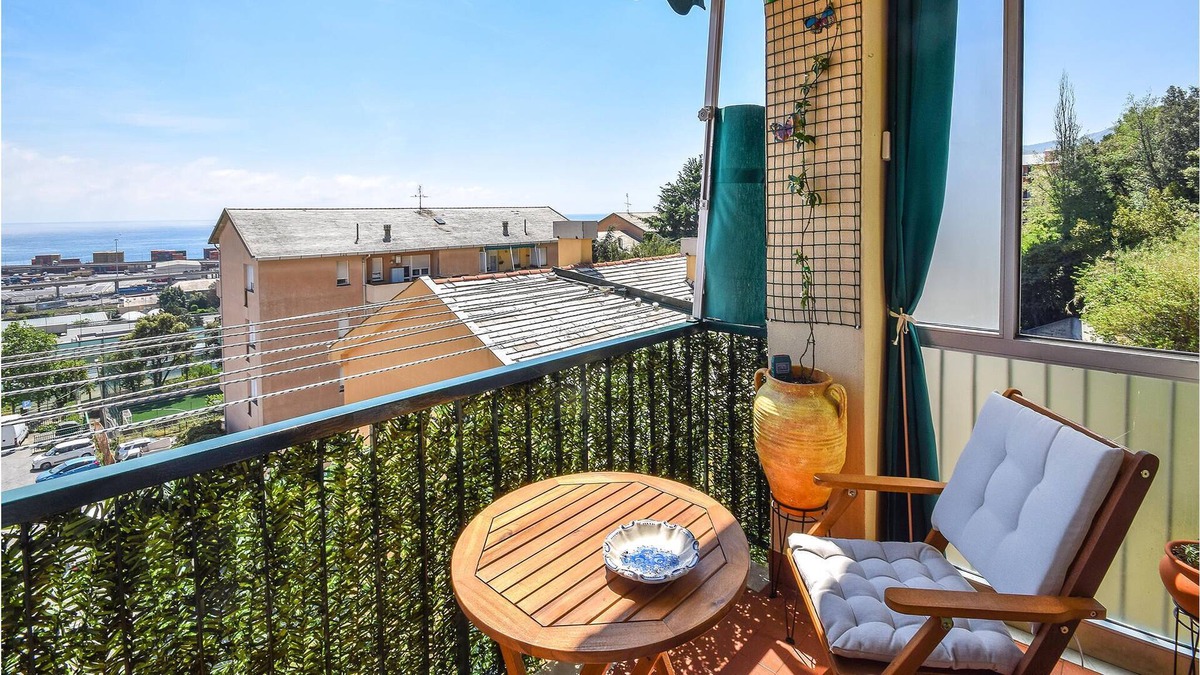 Pra' Apartment | Vacation north of Genoa ? Look forward to sightseeing and relaxation.