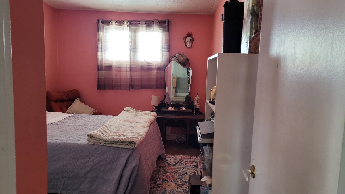 Lavigne House | Vacation on picturesque and private 200 feet of waterfront.