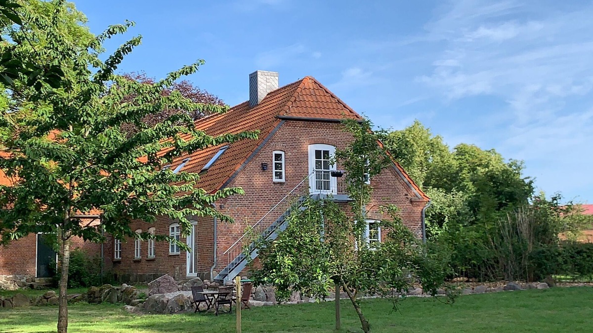 Waabs Apartment | Vacation on the manor - small cozy apartment near the Baltic Sea