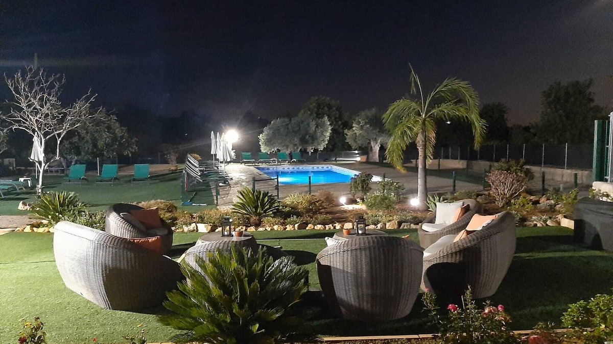 Tunes Cottage | Vacation Specials