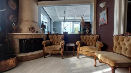 Paiania Villa | Vacation Villa 5 bedrooms