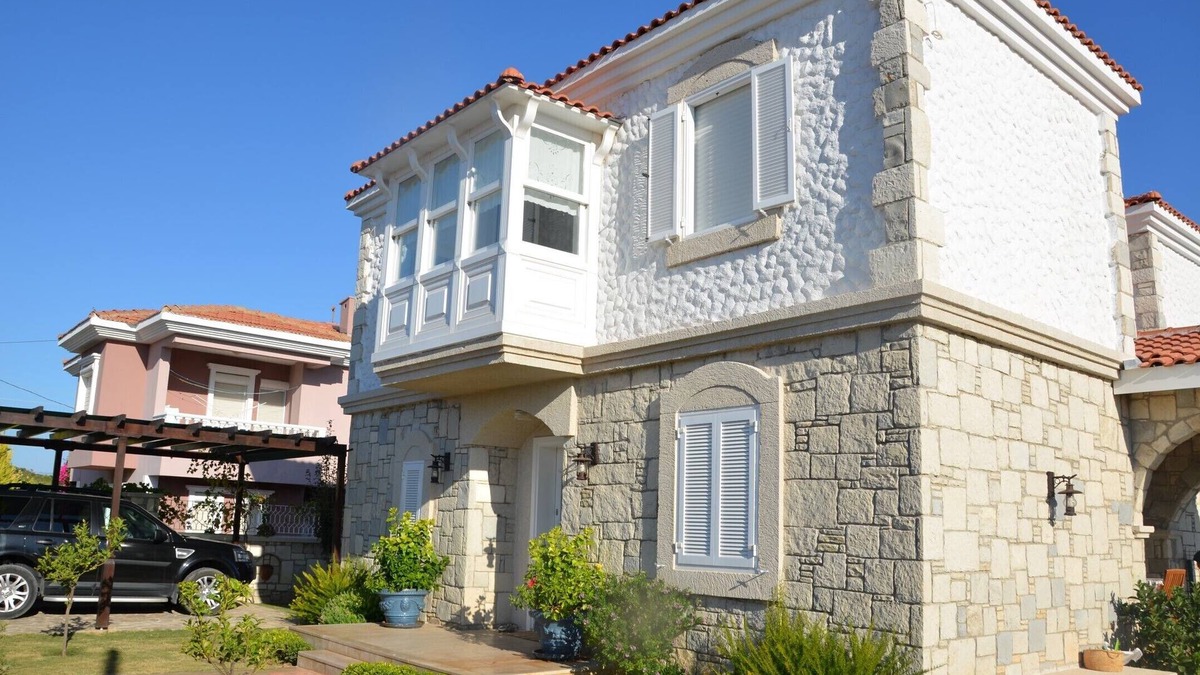 Cesme Villa | Vacation villa in Cesme, Turkey with private pool and 150 mt to the beach.