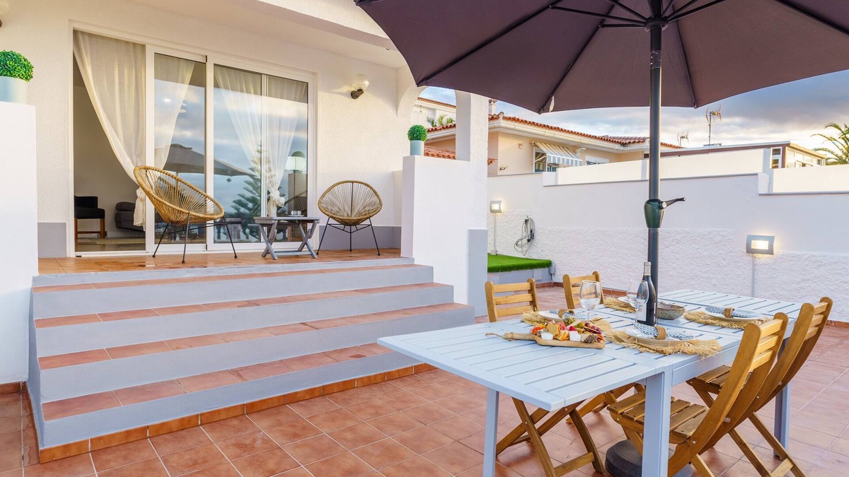 Sauzal Villa | Vacation Villa 'Iris 8 House' with Sea View, Private Terrace and Wi-Fi