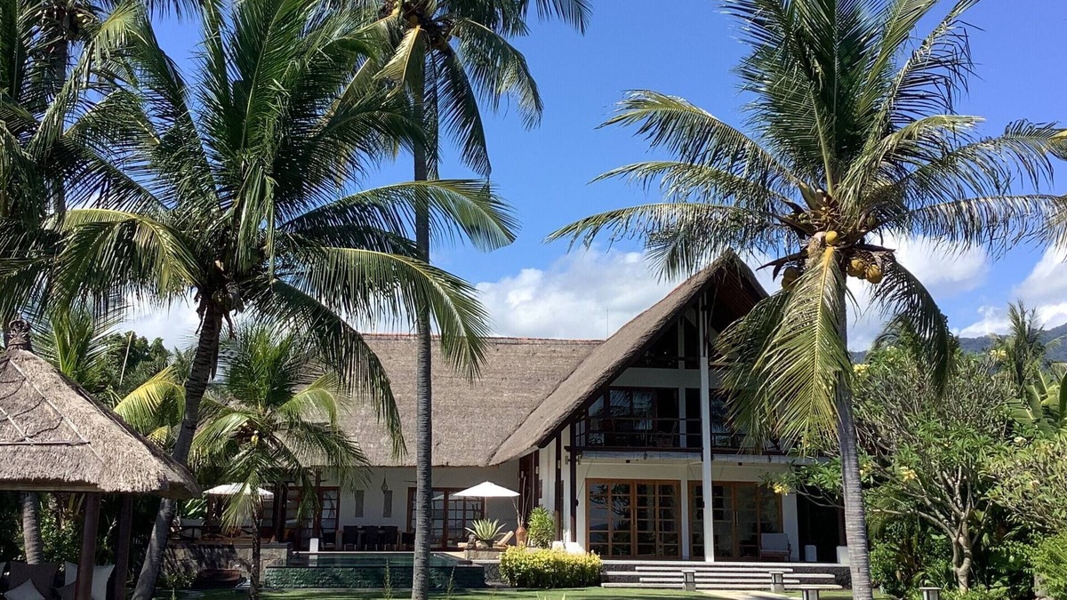 Gerokgak Villa | Vacation villa right by the sea