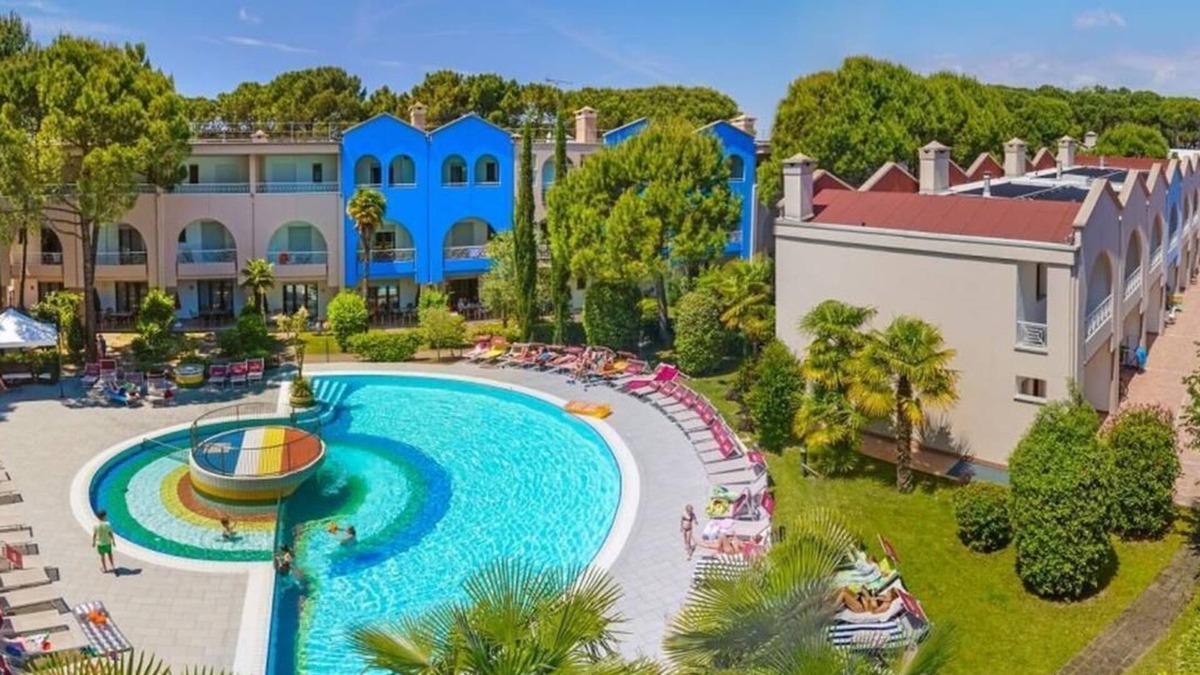 Bibione Pineda Apartment | Vacation village MareBlu Villa Superior B for 7 persons