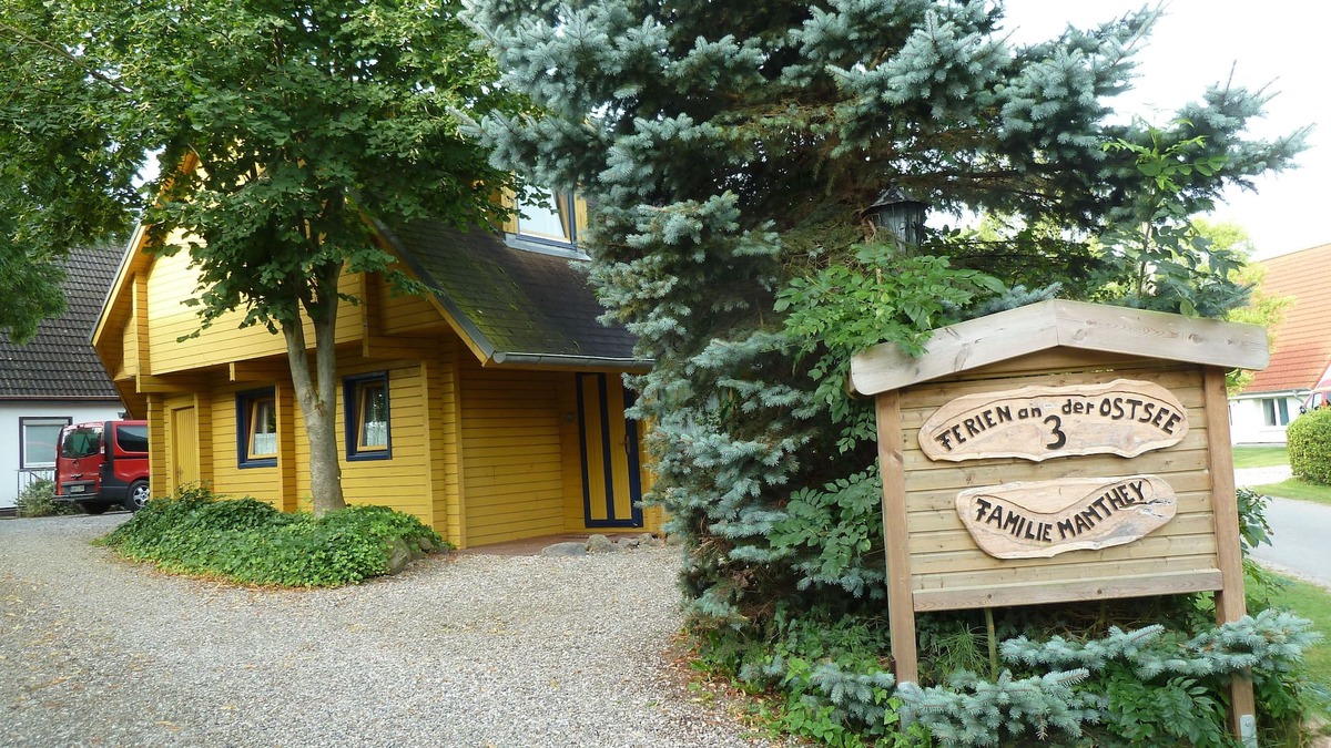 Thomsdorf House | Vacation with a dog in a holiday home with a fenced garden on the Baltic Sea