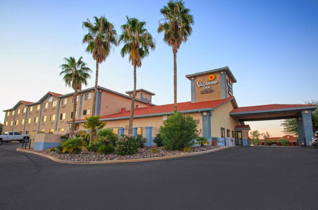 Green Valley Hotel | Vagabond Inn Executive
