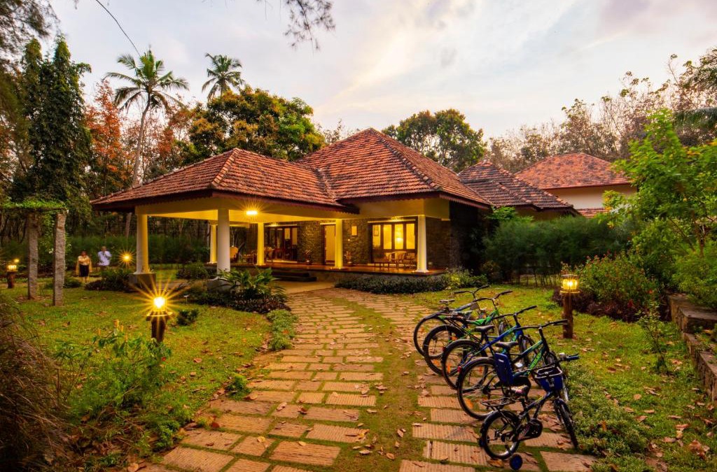Kuzhithurai Bed & Breakfast | Vaikundam Legacy