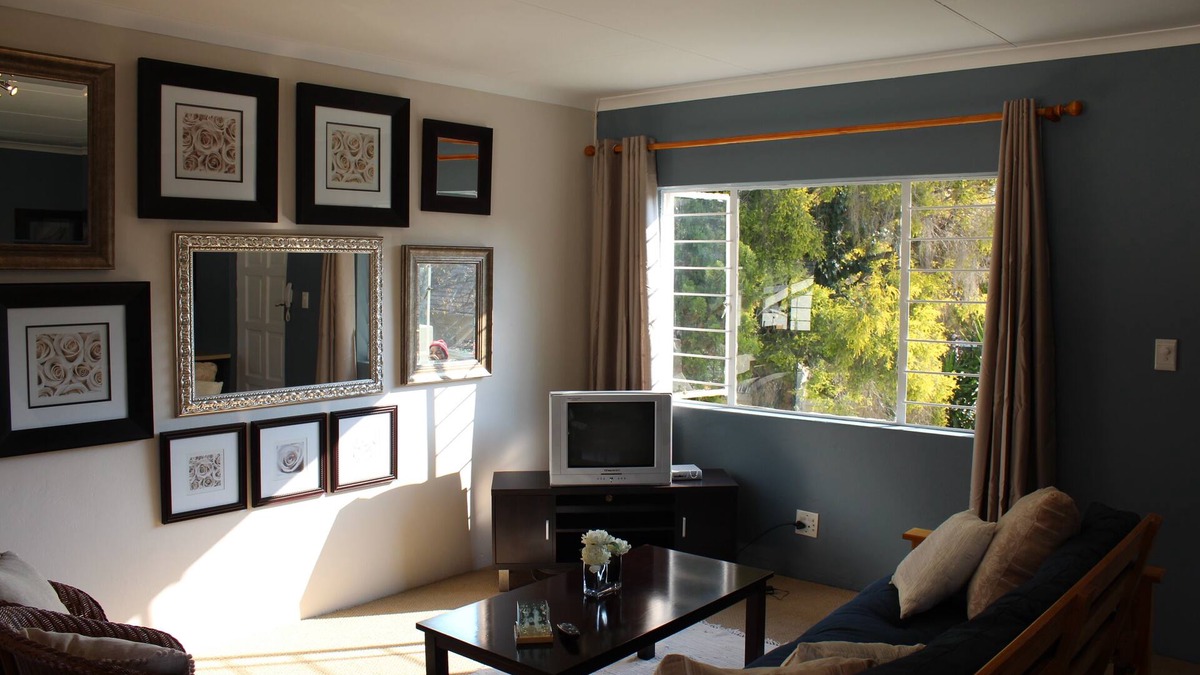 Greater Johannesburg Metropolitan Area Apartment | Vairs Place - apartment