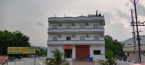 Wadki Hotel | Vaishali Lodge