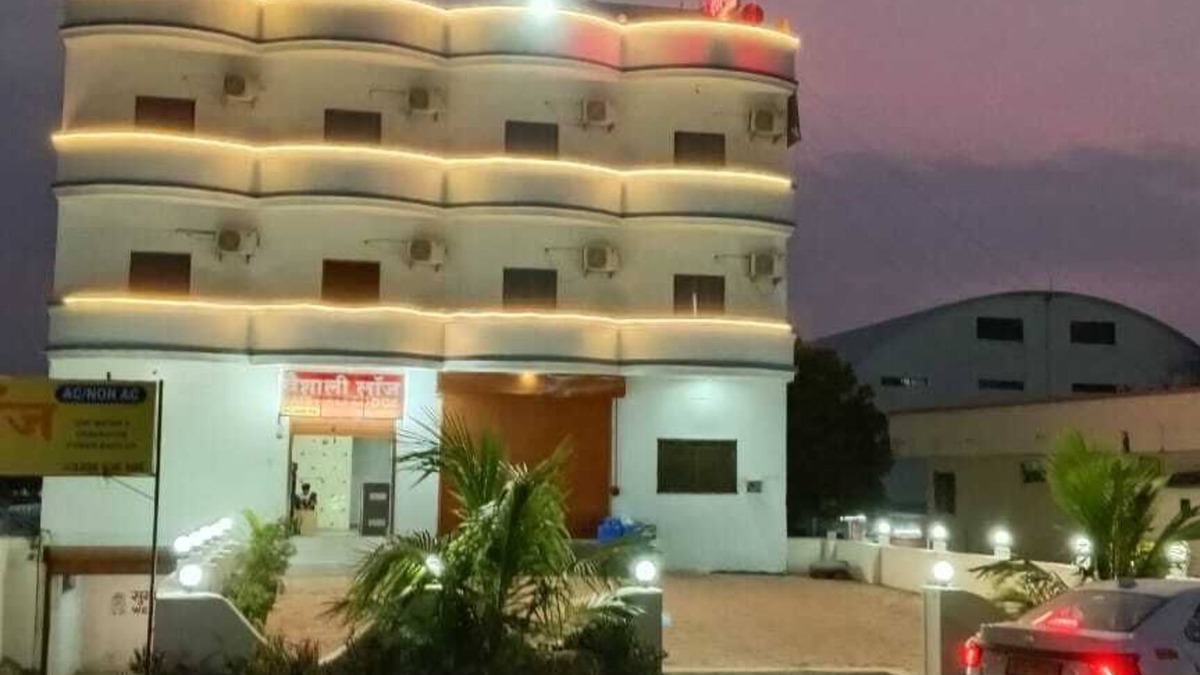 Wadki Hotel | Vaishali Lodge