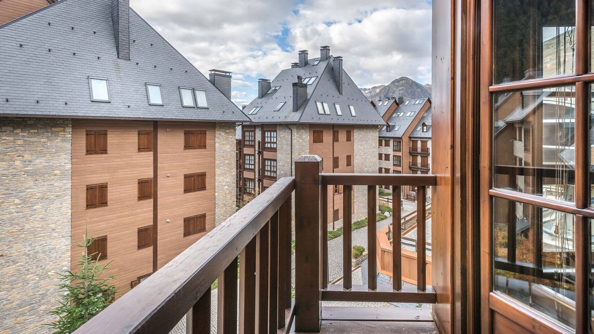 Baqueira Apartment | Val de Ruda Luxe 11 by FeelFree Rentals