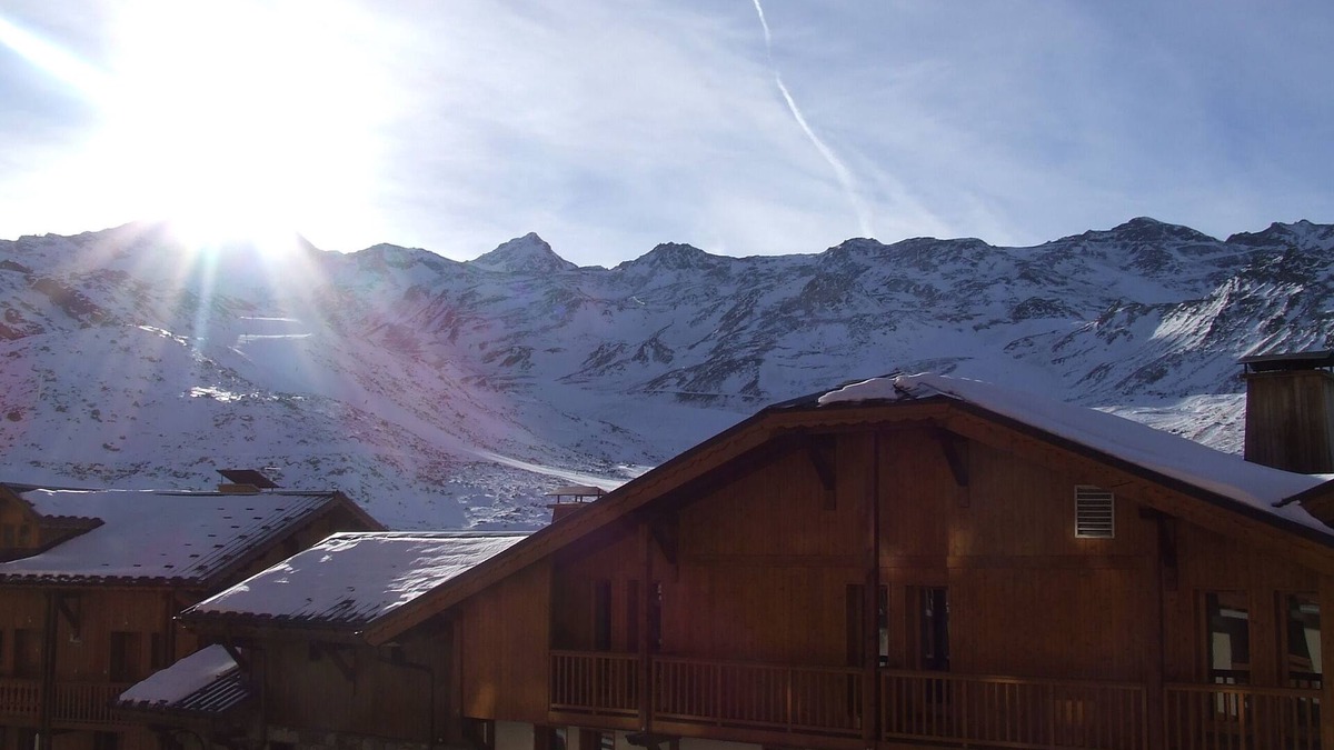 Val-Thorens Apartment | VAL THORENS, T2, 26M2, south facing, 2 bedrooms and living room, functional