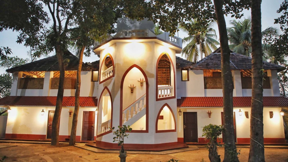 Kuzhuppilly Villa | Vala House
