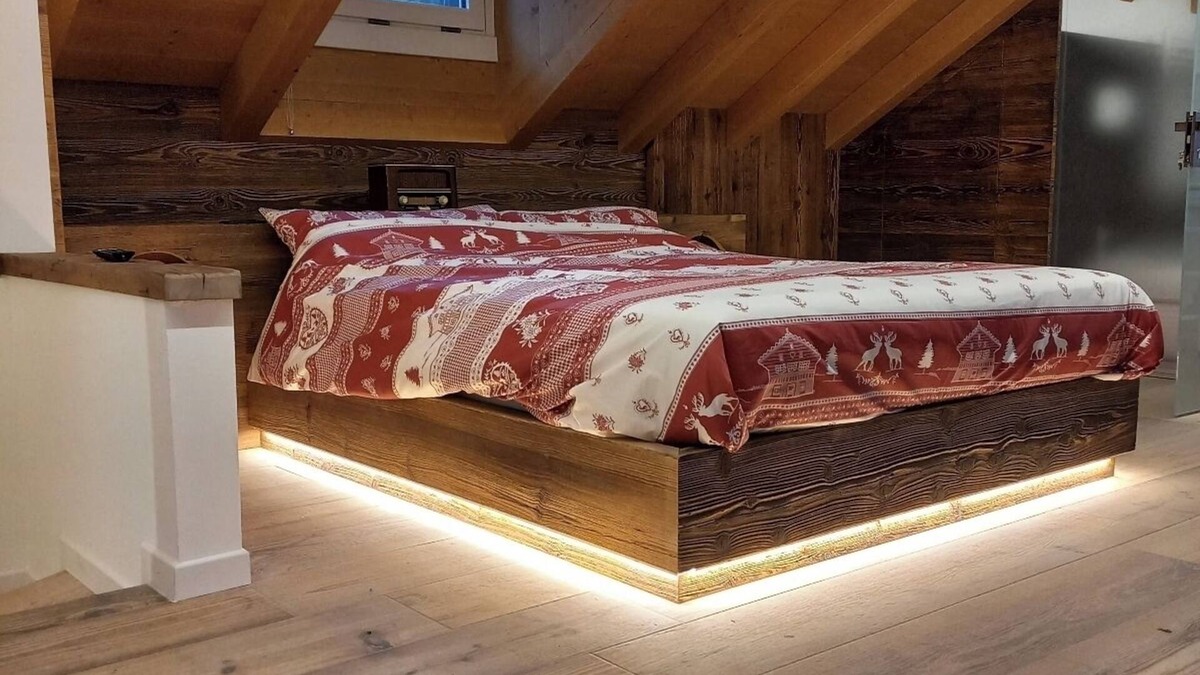 San Vito di Cadore Apartment | Vale and Schena attic room with hot tub