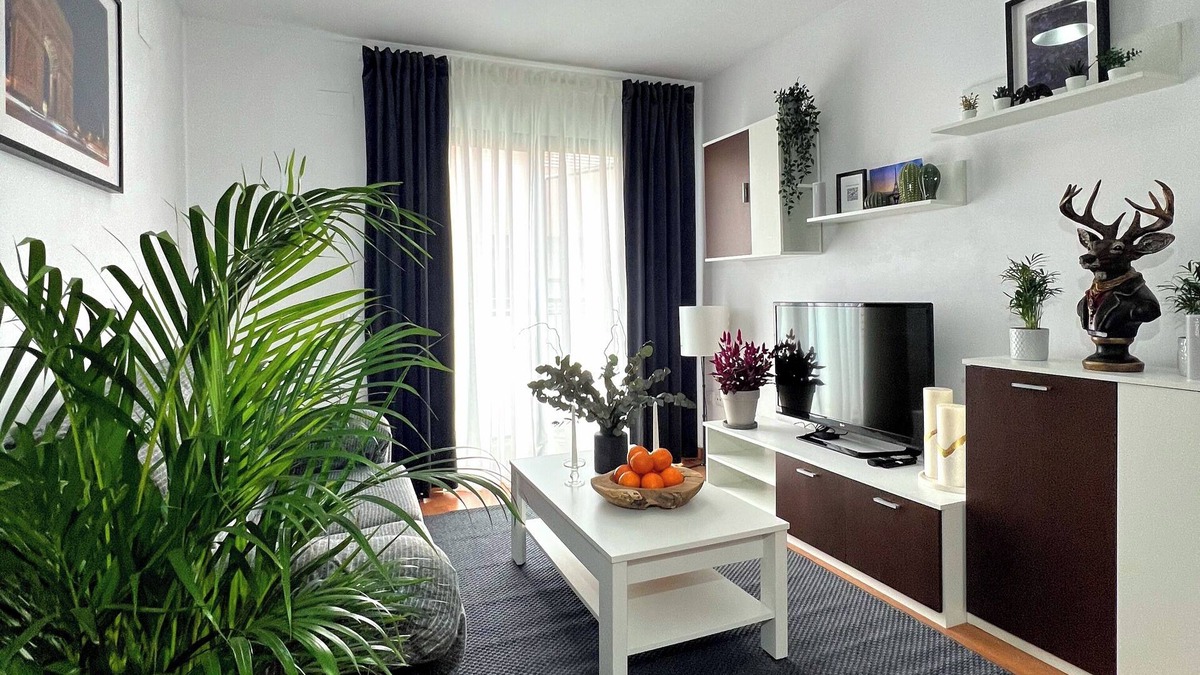 Jesus Apartment | Valencia Oasis Retreat - 2 Bedroom Apartment