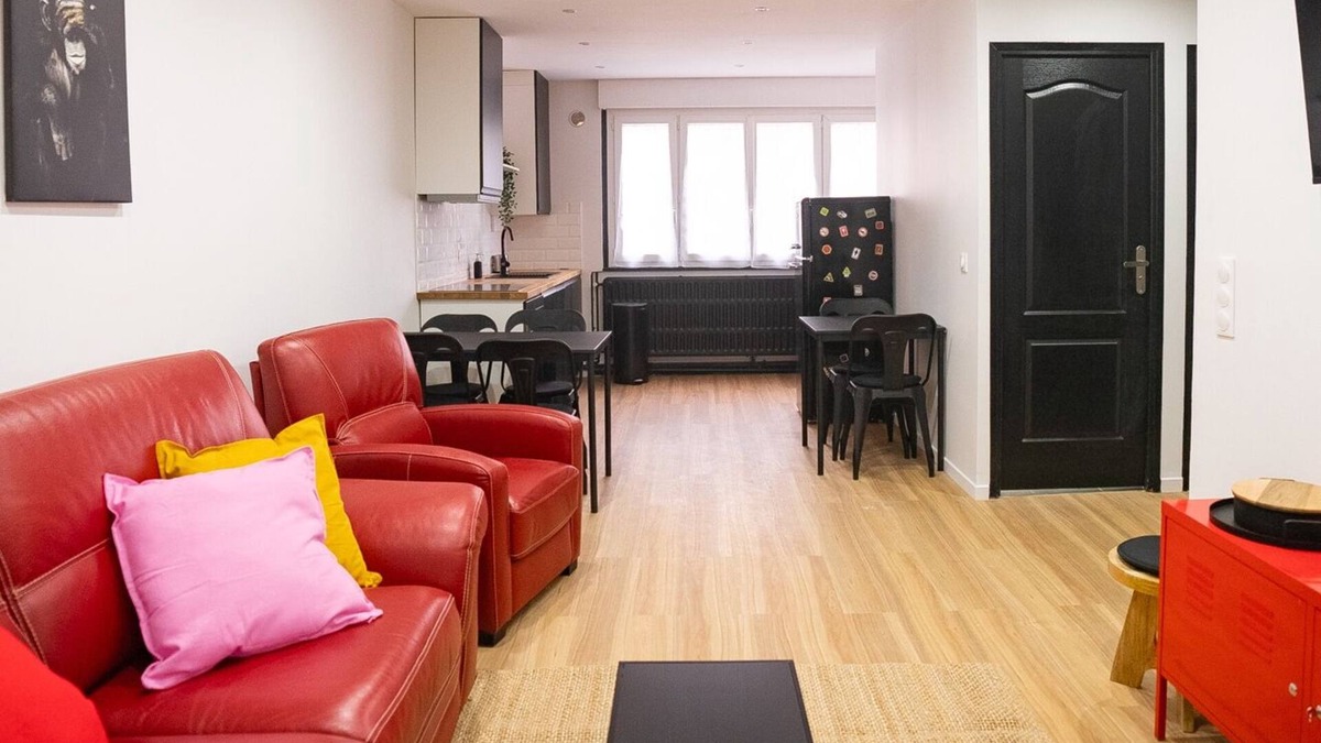 Valenciennes Apartment | ValenStay - Duplex Stade du Hainaut with terrace