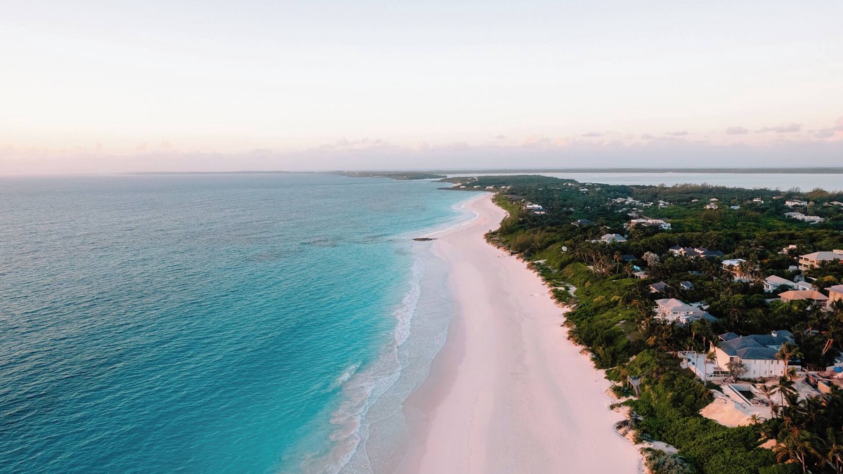 Dunmore Town Hotel | Valentines Resort & Marina
