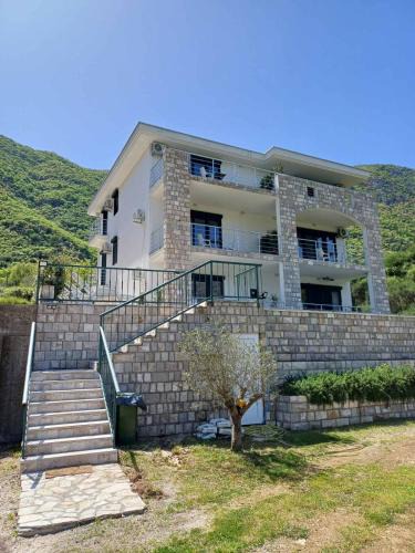 Prcanj Apartment | VALENTINO apartments