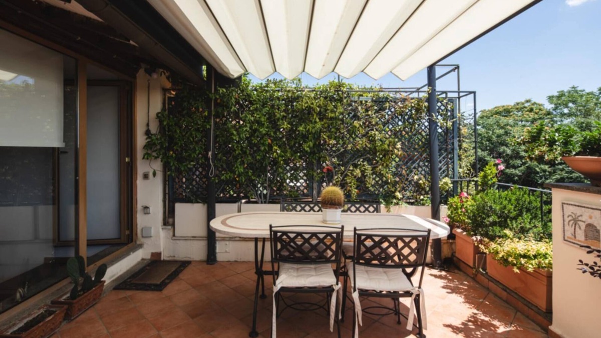 Quartiere III Pinciano Apartment | Valeria Terrace Monti, Rome