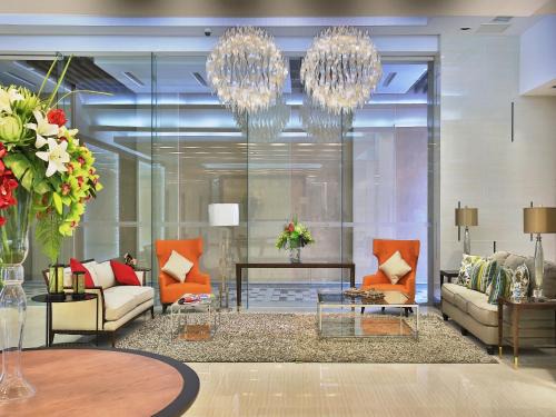Salcedo Village Hotel | Valero Grand Suites by Swiss-Belhotel
