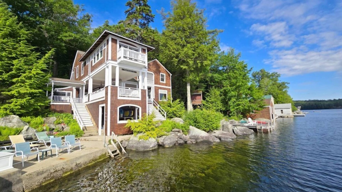 Sunapee House | Valhalla on Lake Sunapee