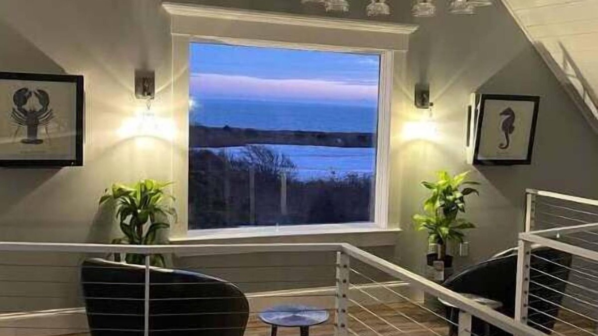 Fairhaven Cottage | “Valhalla” on West Island