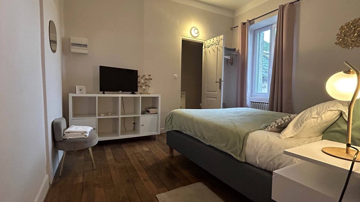 Marcillac-la-Croisille Apartment | Valletta
