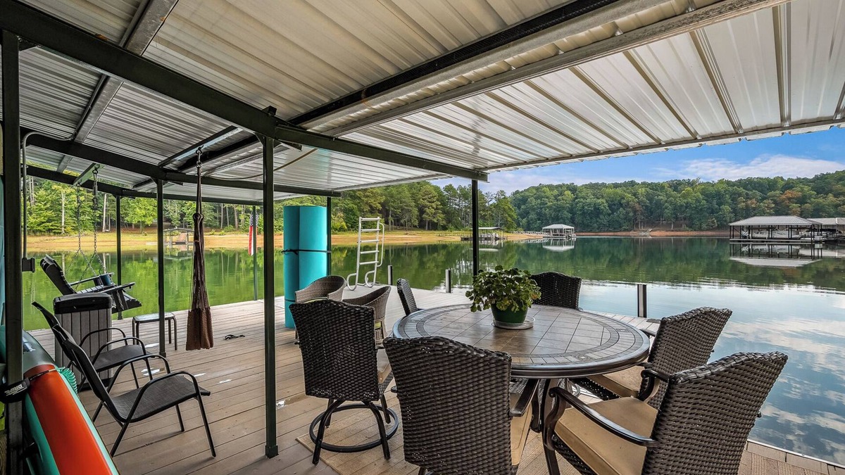 Seneca House | Valley Echoes on Lake Hartwell!
