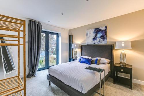 London Borough of Bromley Apartment | Valley house