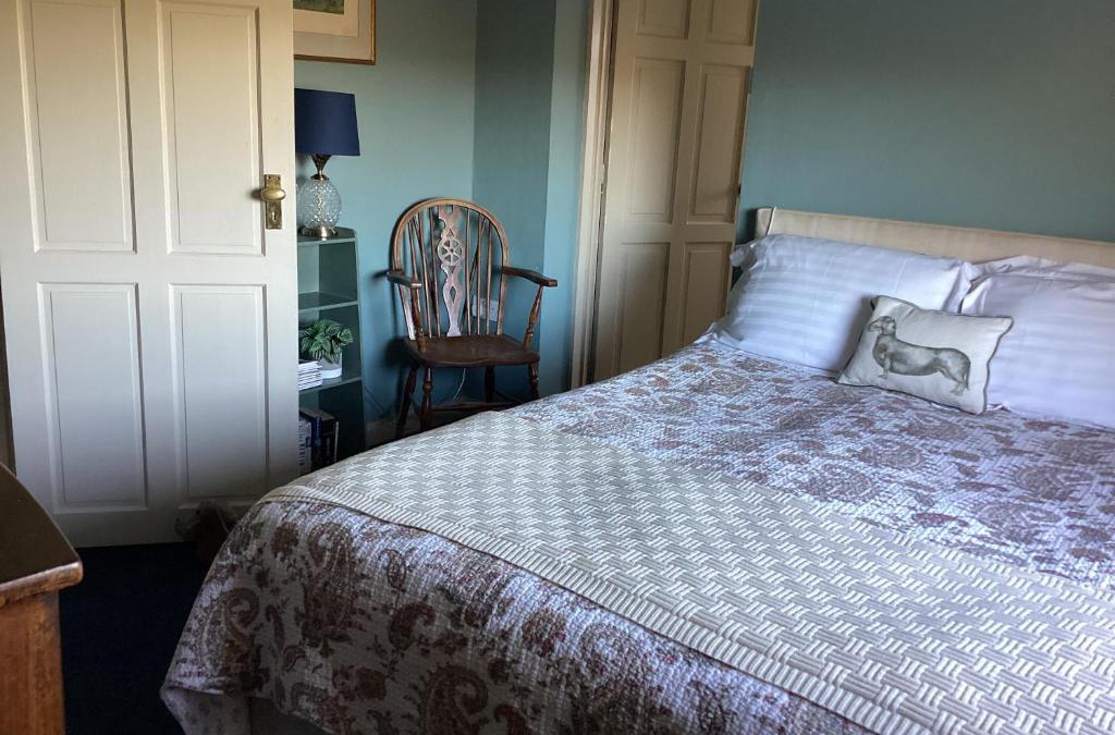 Batcombe House | Valley View Farm, Bed and Breakfast