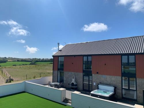 Mullion House | Valley View