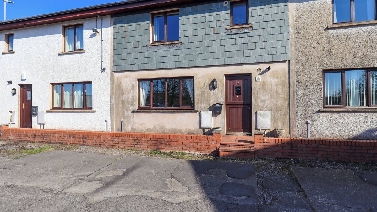 Cleator Moor Cottage | VALLEY VIEW, pet friendly in Cleator Moor