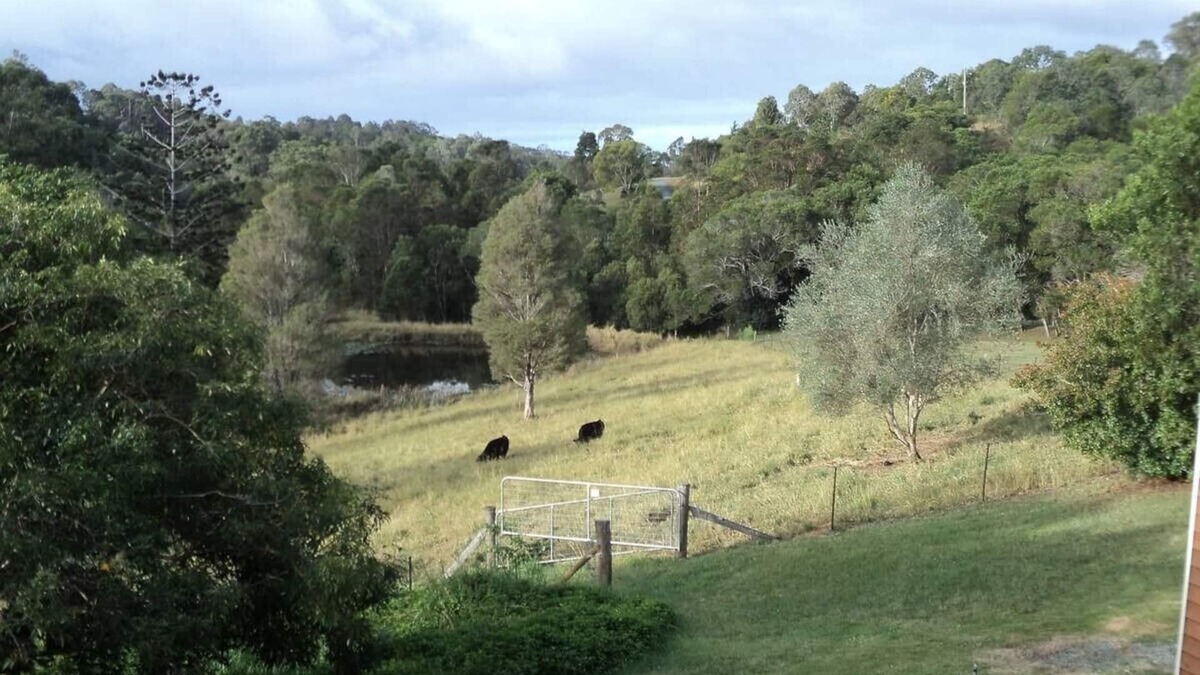 Ocean View Cottage | Valley Viewn