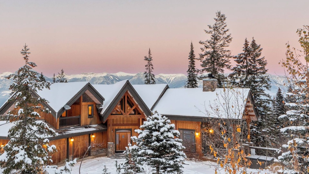 Golden Ski Chalet | Valleyview Chalet: 5-bedroom luxury mountain homen